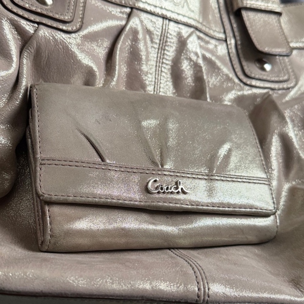Coach Soho Champagne Gold Trifold Wallet - Picture 4 of 4